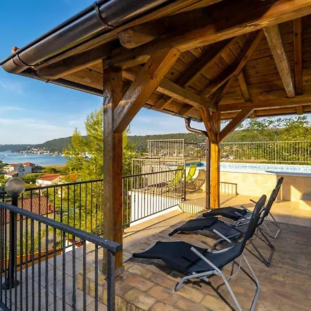 In With Sea View, Balcony, Air Conditioning, Wifi 3321-2 Lejlighed Supetarska Draga
