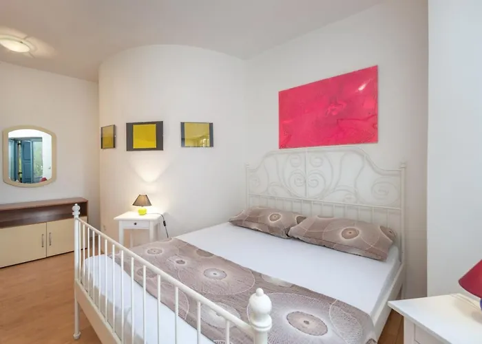 In With Sea View, Balcony, Air Conditioning, Wifi 3321-2 Apartman