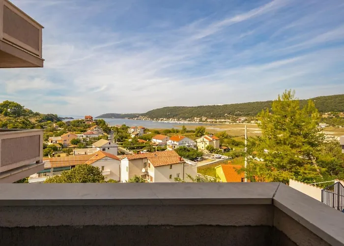 In With Sea View, Balcony, Air Conditioning, Wifi 3321-2 Supetarska Draga