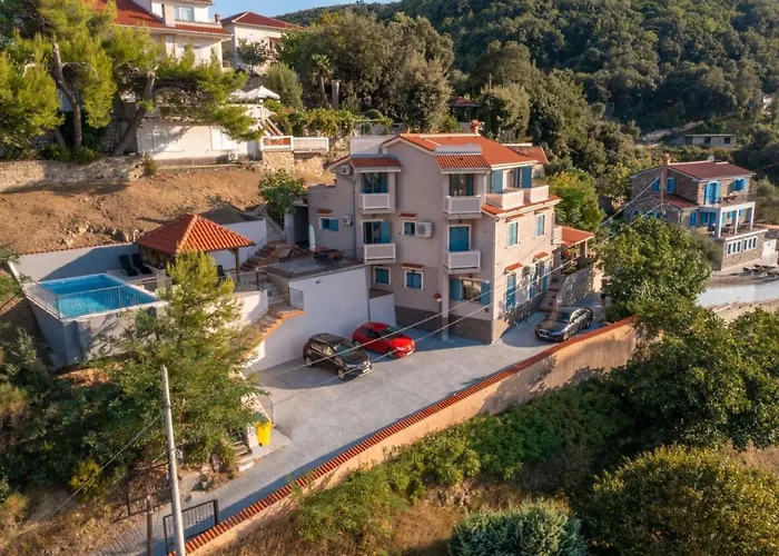 In With Sea View, Balcony, Air Conditioning, Wifi 3321-2 Supetarska Draga