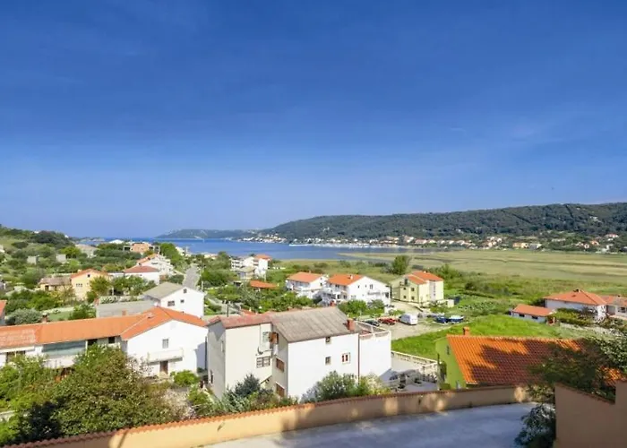 In With Sea View, Balcony, Air Conditioning, Wifi 3321-2 Apartament *