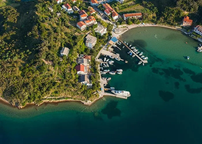 In With Sea View, Balcony, Air Conditioning, Wifi 3321-2 Supetarska Draga