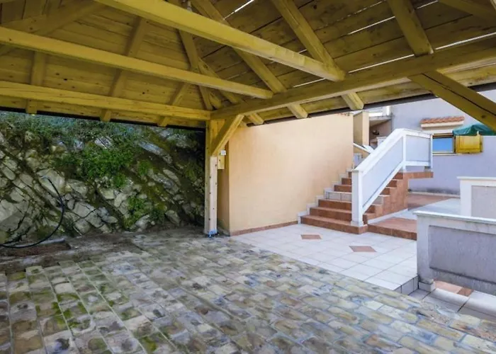 Apartament In With Sea View, Balcony, Air Conditioning, Wifi 3321-2
