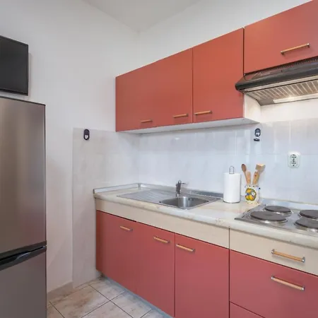 In With Sea View, Balcony, Air Conditioning, Wifi 3321-2 Apartment *