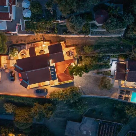 In With Sea View, Balcony, Air Conditioning, Wifi 3321-2 * Supetarska Draga